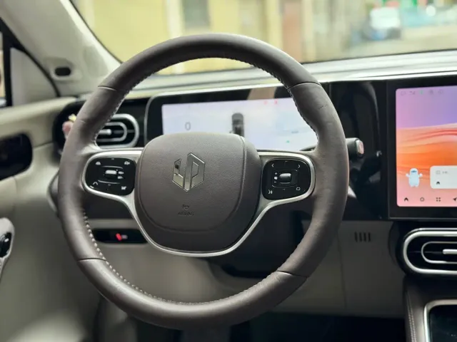 Leapmotor C11 — Фото автомобиля 5