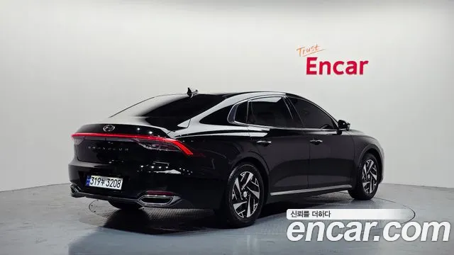 Hyundai Grandeur — Фото автомобиля 2