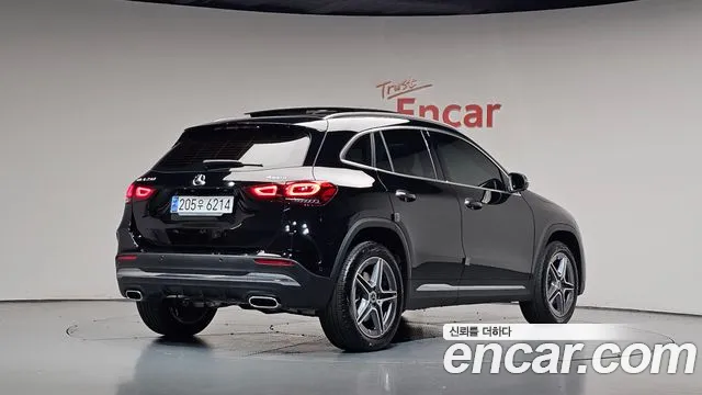 Mercedes-Benz GLA-Class H247 — Фото автомобиля 2