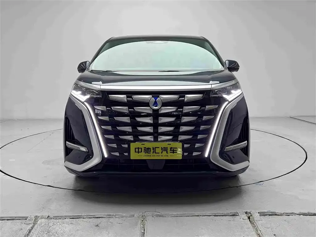 Denza Denza D9 2022 DM-i 970 AWD Flagship — Фото автомобиля 2