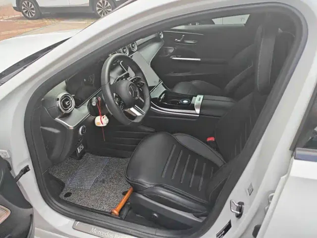 Mercedes-Benz C-Class — Фото автомобиля 9