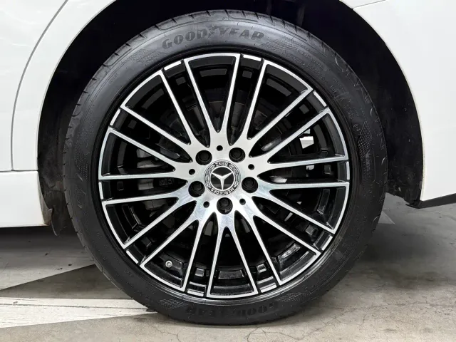 Mercedes-Benz C-Class — Фото автомобиля 21