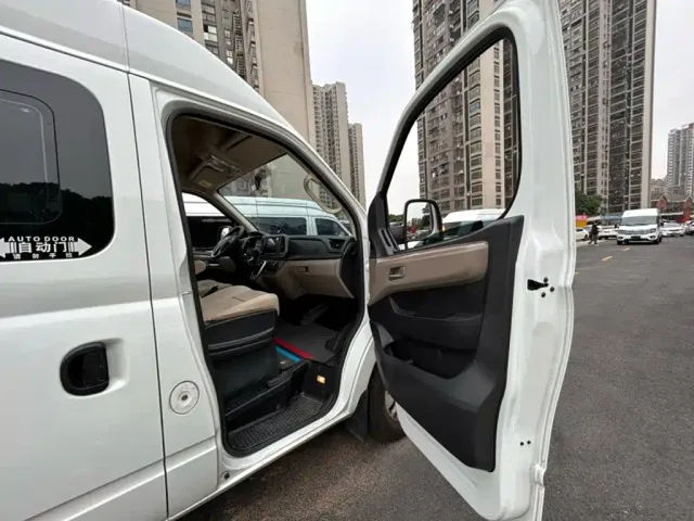 Maxus Xintu V80 — Фото автомобиля 16