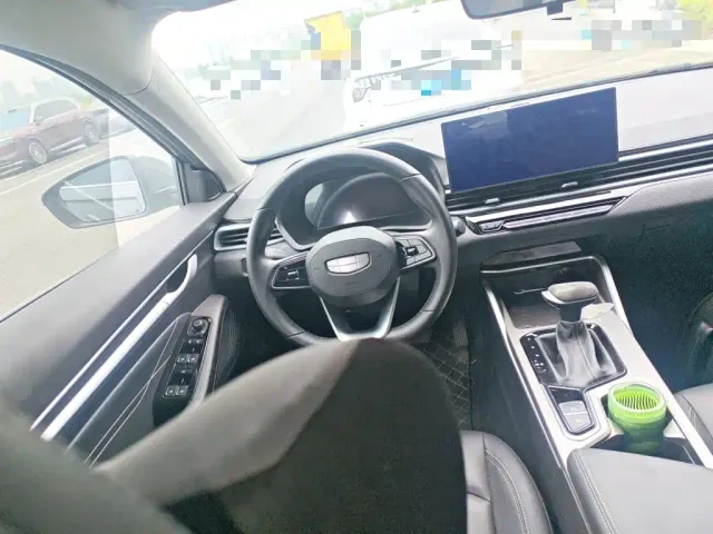 Geely Emgrand — Фото автомобиля 2