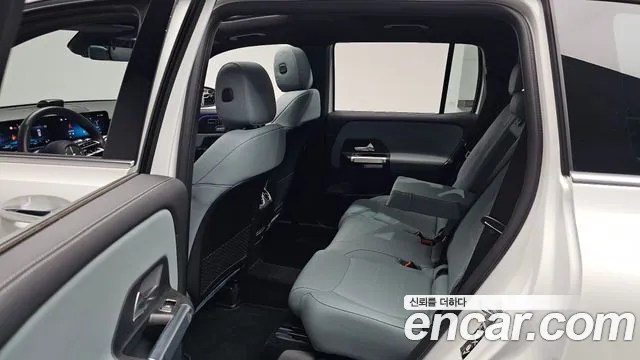 Mercedes-Benz GLB-Class — Фото автомобиля 10