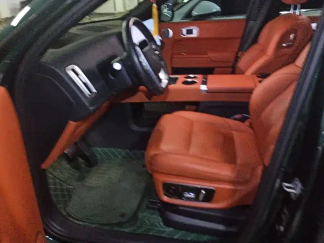 Li Auto L9 — Фото автомобиля 9