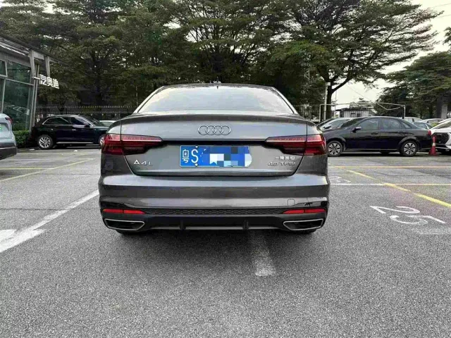 Audi A4L — Фото автомобиля 5