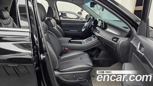 Hyundai Palisade Palisade Дизель 2.2 2WD — Фото автомобиля 11