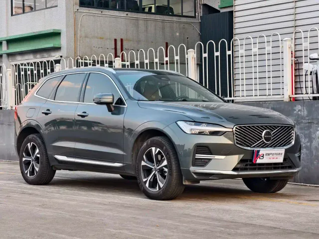Volvo XC60 — Фото автомобиля 3