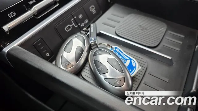 Hyundai Santafe — Фото автомобиля 25