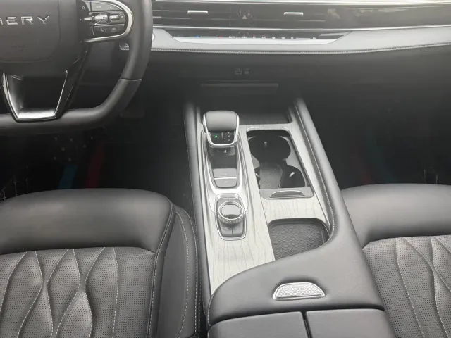 Chery Arrizo 8 — Фото автомобиля 10