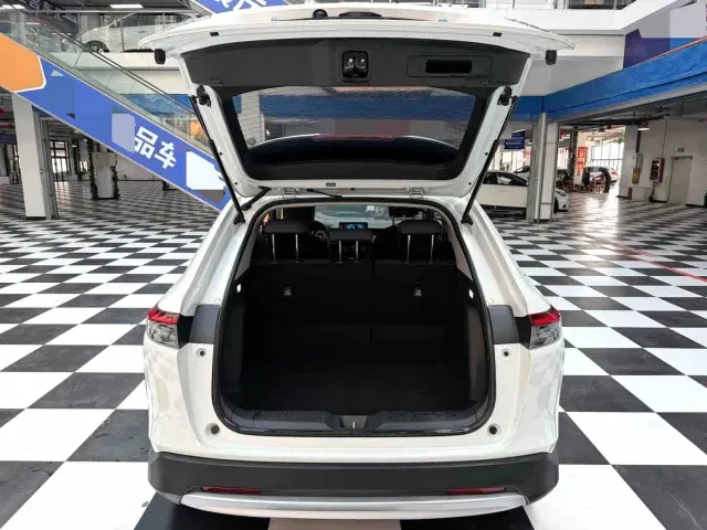 Honda Vezel — Фото автомобиля 17