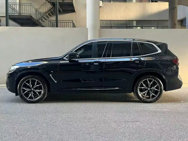 BMW X3 — Фото автомобиля 3