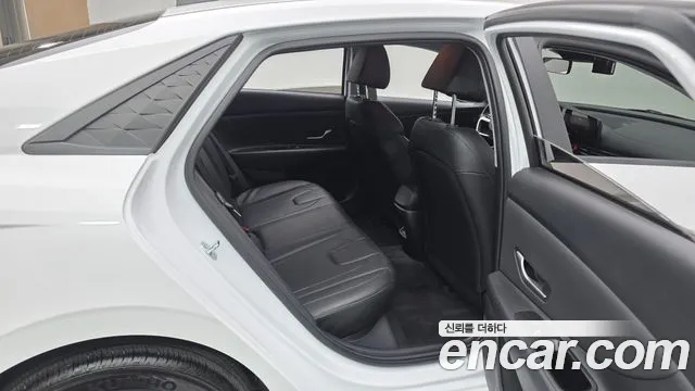Hyundai AVANTE Новый Avante (CN7) — Фото автомобиля 11