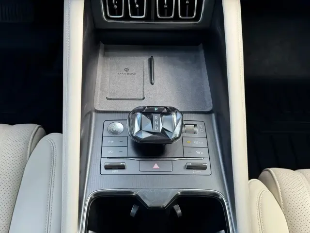 BYD Song L EV 2024 Model 662km Excellence — Фото автомобиля 15