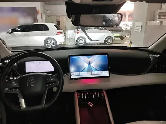 BYD Yuan PLUS — Фото автомобиля 9