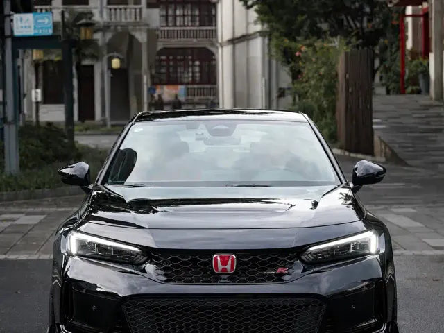Honda Civic — Фото автомобиля 2