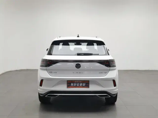 Volkswagen T-Roc — Фото автомобиля 4