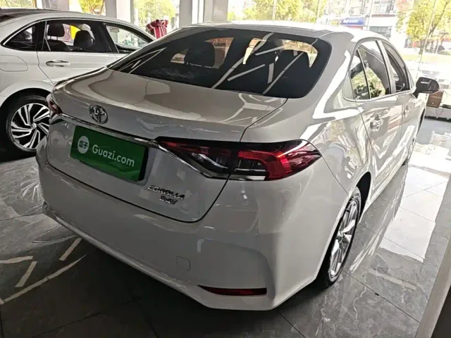 Toyota Corolla — Фото автомобиля 6