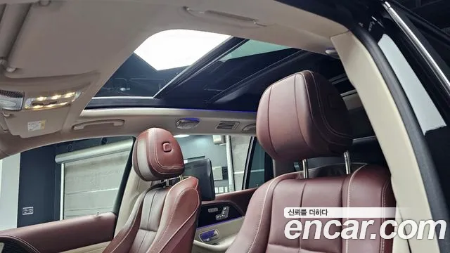 Mercedes-Benz GLS-Class — Фото автомобиля 18