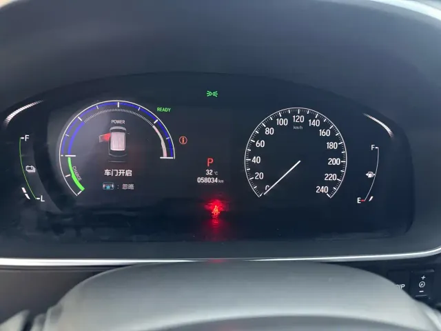 Honda Elysion — Фото автомобиля 15