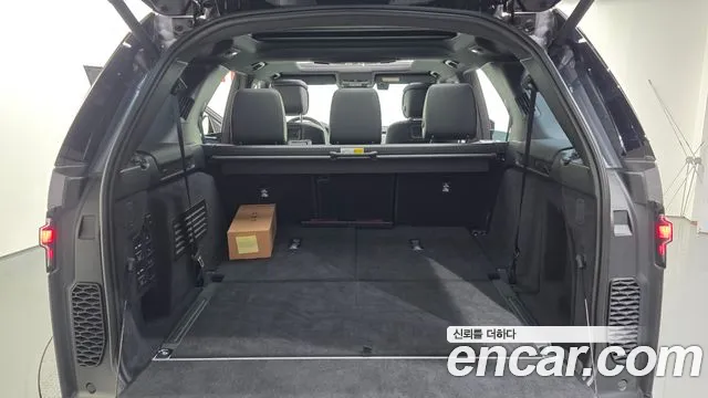 Land Rover Discovery — Фото автомобиля 10
