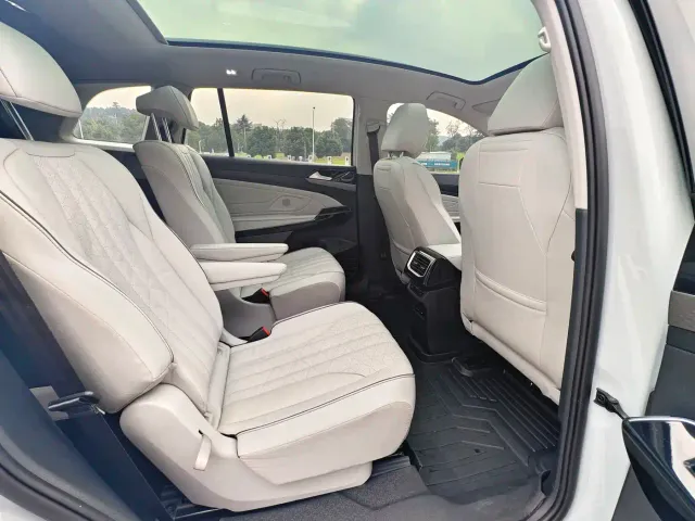 Volkswagen ID.6 X — Фото автомобиля 20