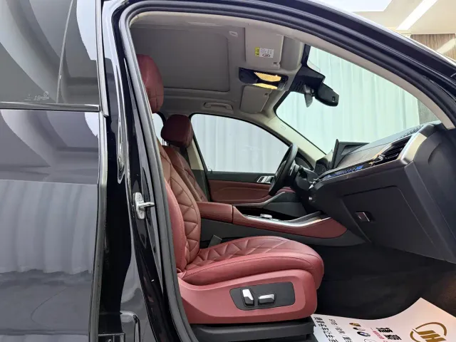 BMW X5 — Фото автомобиля 12