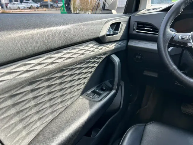 Volkswagen Tharu — Фото автомобиля 20