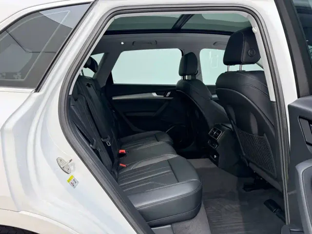 Audi Q5L — Фото автомобиля 29