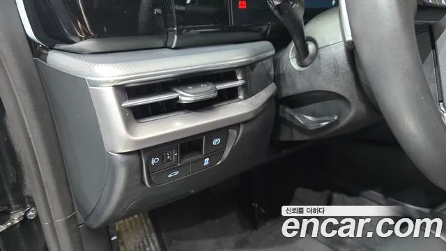 Hyundai Grandeur Grandeur (GN7) 2.5 Бензин 2WD — Фото автомобиля 15