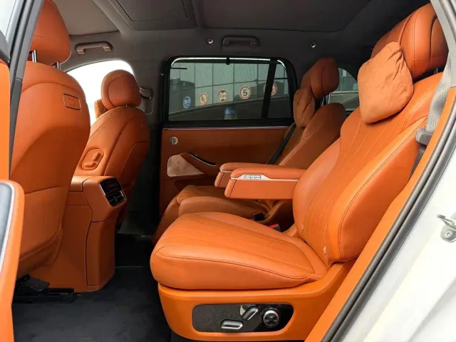 Aito M7 — Фото автомобиля 6