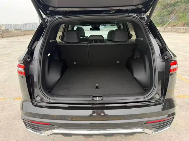 Geely Xingyue L — Фото автомобиля 11
