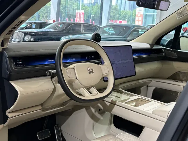 Nio ES8 — Фото автомобиля 5