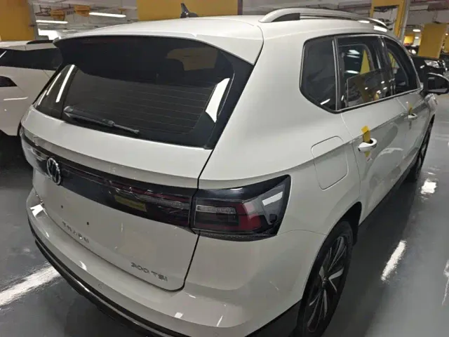 Volkswagen Tharu — Фото автомобиля 6