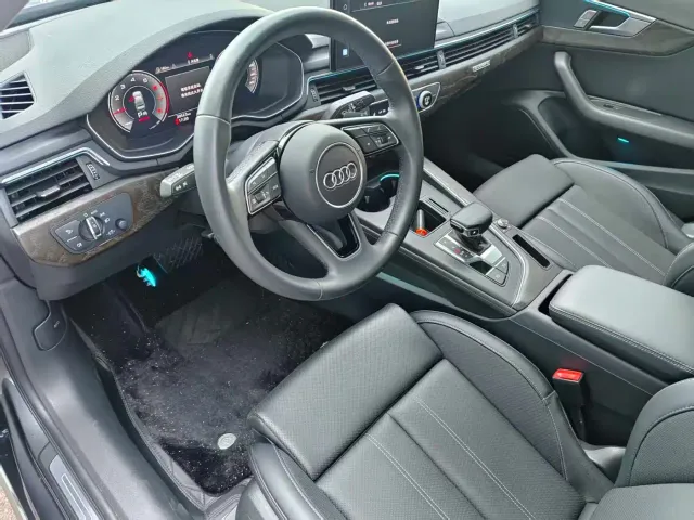 Audi A4L — Фото автомобиля 11