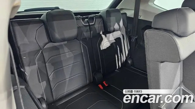 Volkswagen Tiguan — Фото автомобиля 29