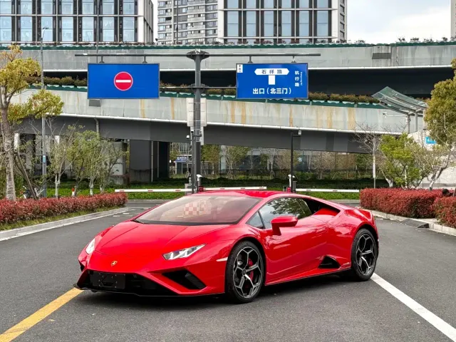 Lamborghini Huracan — Фото автомобиля 2
