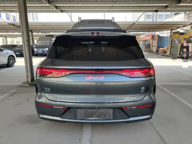 BYD Tang L — Фото автомобиля 5