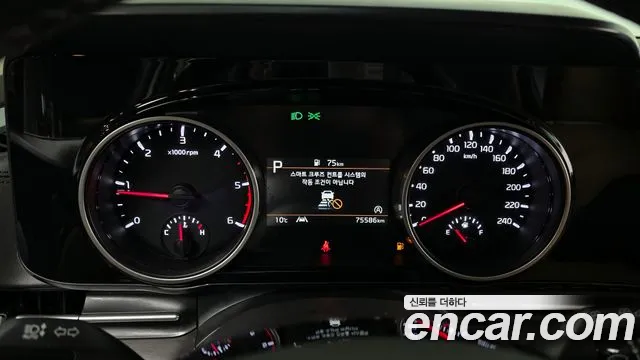 Kia Canival Carnival 4 поколение 9 мест Prestige — Фото автомобиля 8