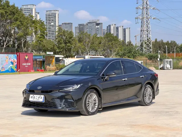 Фотография автомобиля — Toyota Camry