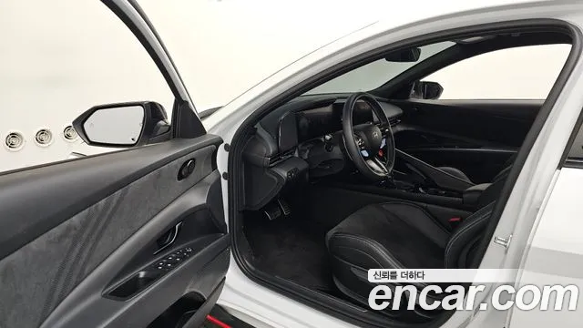 Hyundai AVANTE — Фото автомобиля 10