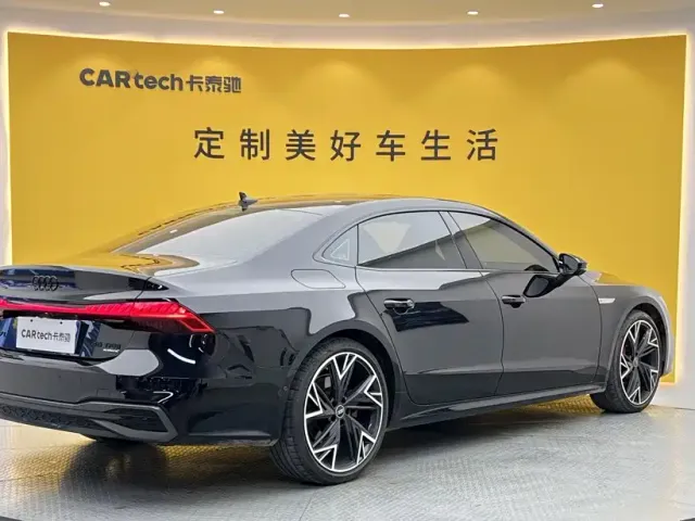 Audi A7L — Фото автомобиля 4