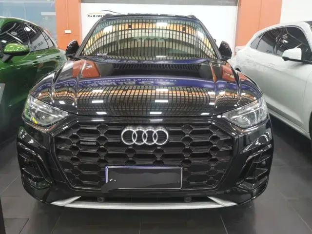 Audi Q5L — Фото автомобиля 2