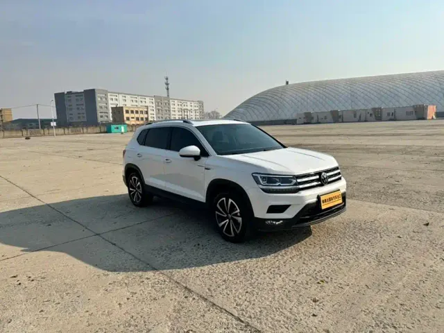 Volkswagen Tharu — Фото автомобиля 3