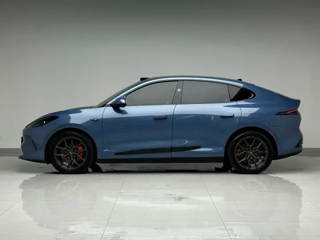 IM Motors LS6 — Фото автомобиля 5