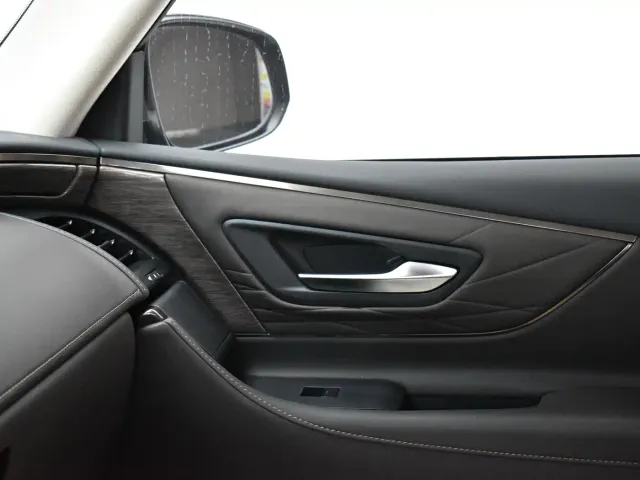 Toyota Alphard — Фото автомобиля 13