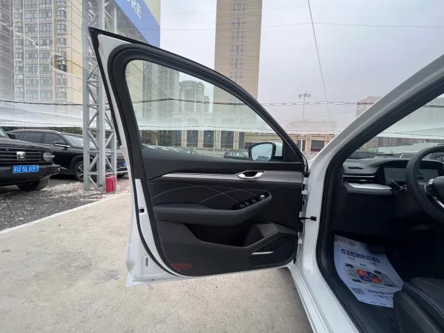Geely Xingrui — Фото автомобиля 15