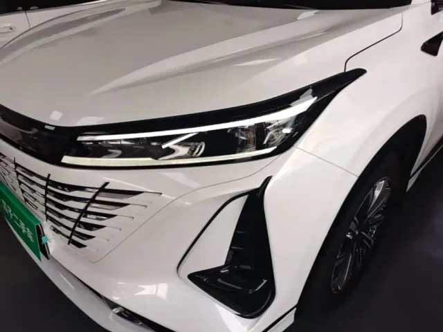 Changan CS75 Plus — Фото автомобиля 23