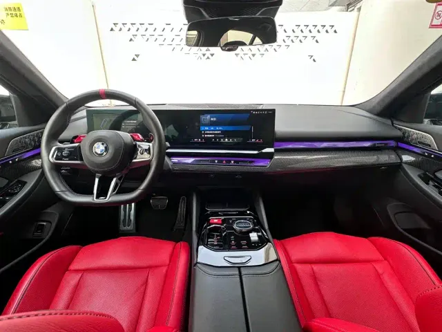 BMW M5 — Фото автомобиля 7